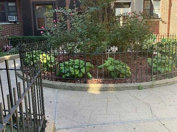 3rd image of 155-01 90th Ave APT 5A