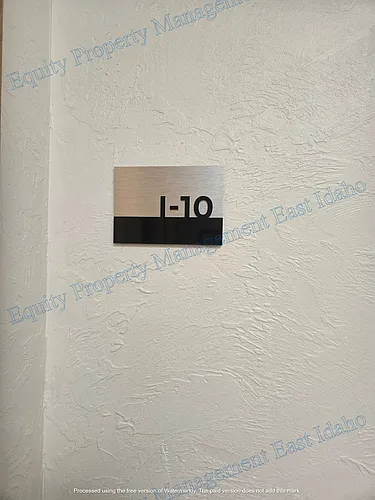 200 S Main St Photo 1