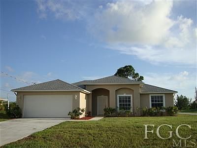 Home for Sale in Cape Coral, FL $109,900