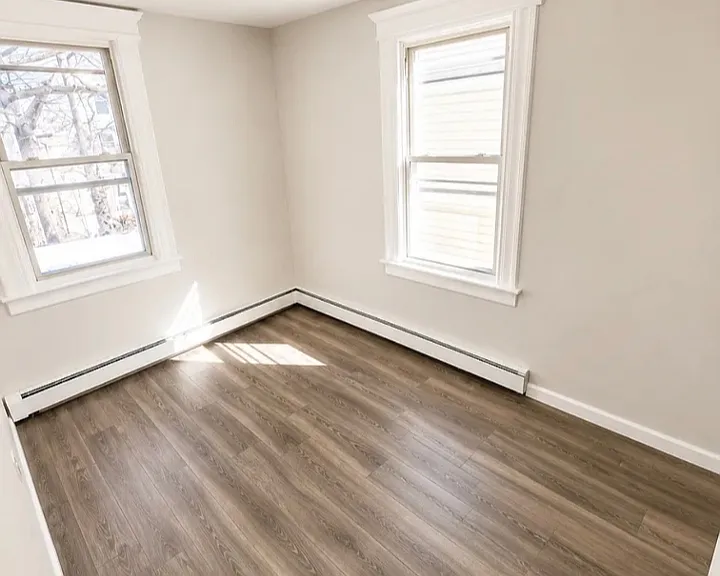 21 Eckert Ave #2L — Photo 8