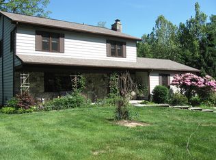 4 Buroak Dr, Hopewell Junction, NY 12533