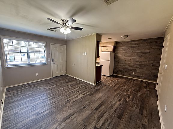 2nd image of 436 Helen St