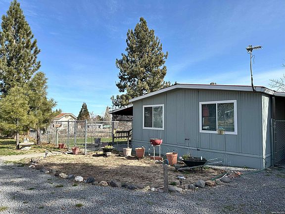 2nd image of 714 Vista Ln #860