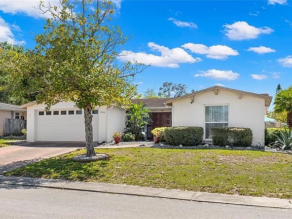 3rd image of 7724 Chalafonte Dr