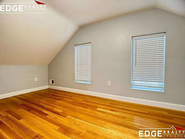 171A Lexington St — Photo 10