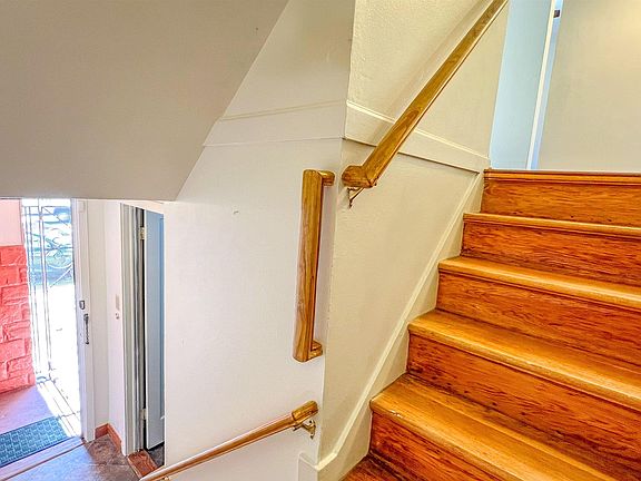 3rd image of 1777 Geneva Ave