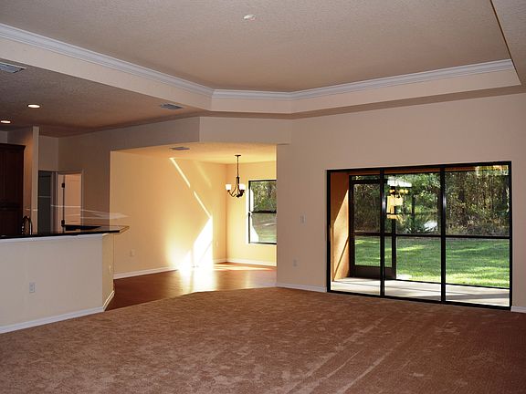 4th image of 61 Village Center Dr