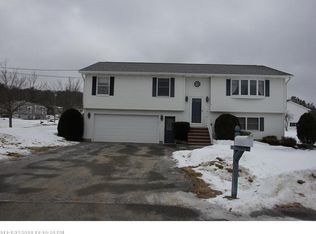 6 Class St, Lewiston, ME 04240