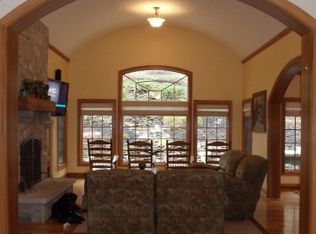 1099 Stone Run Ct, Lancaster, OH 43130