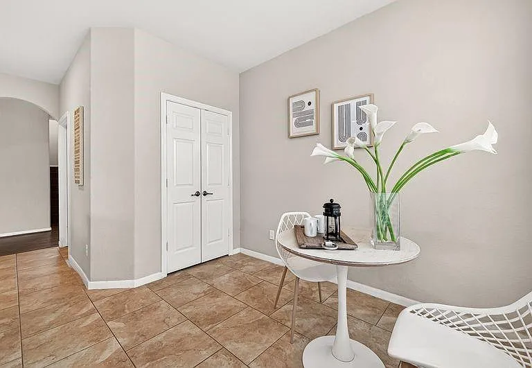 111 S Rocky Point Cir — Photo 17