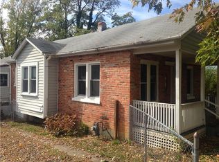 405 Peach St, Staunton, VA 24401
