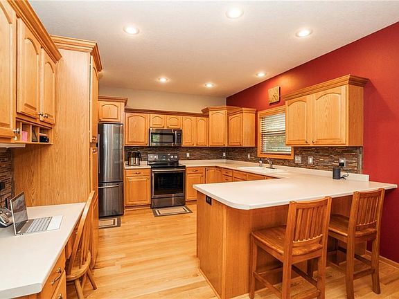 5th image of 1121 Hansen Pl