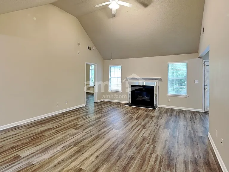 140 Cannon Dr — Photo 9