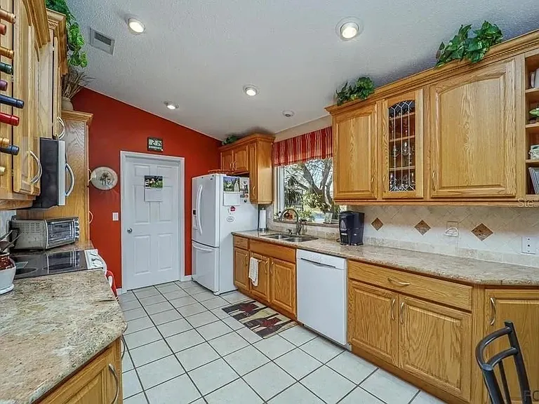 13 Cedarford Ct — Photo 31
