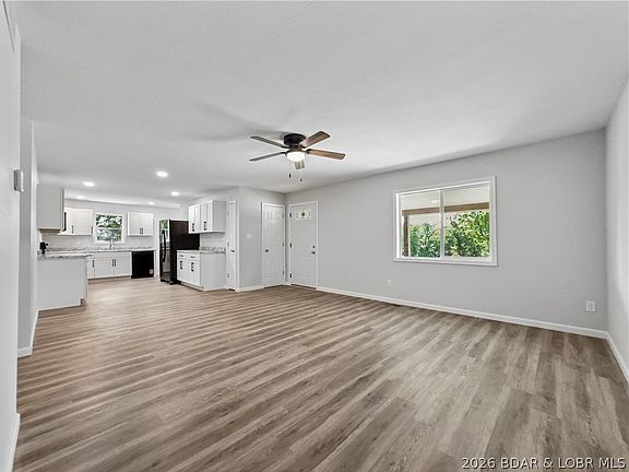5th image of 324 3rd St