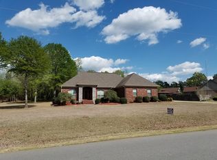 5434 Plantation Dr, Little Rock, AR 72206