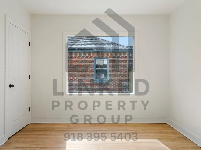 1340 S Florence Ave E — Photo 4
