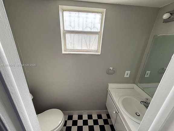 5th image of 1520 NE 151st St #104