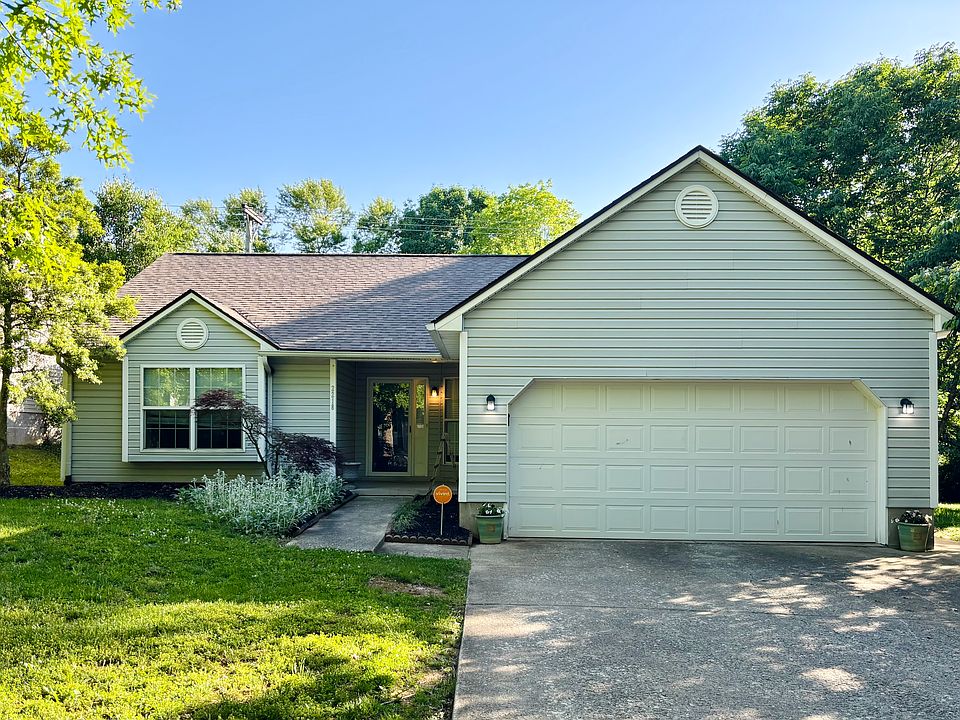 1st image of 2218 Stonewood Ln