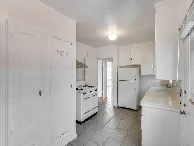 2727 Parker St #C — Photo 2