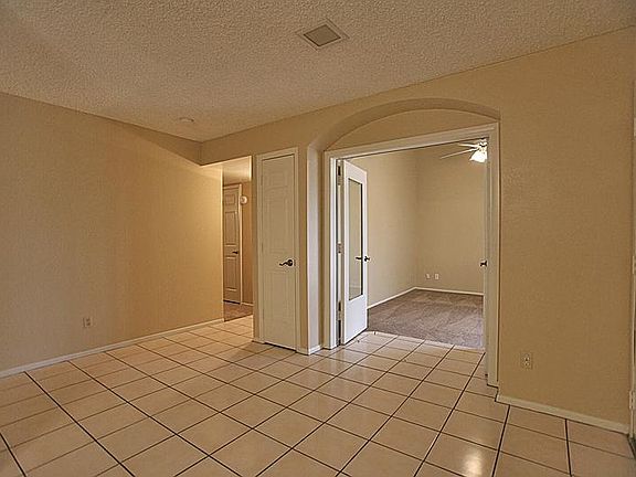 3rd image of 5314 W Poinsettia Dr