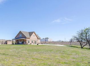 300 Country Place Rd, Weatherford, TX 76087