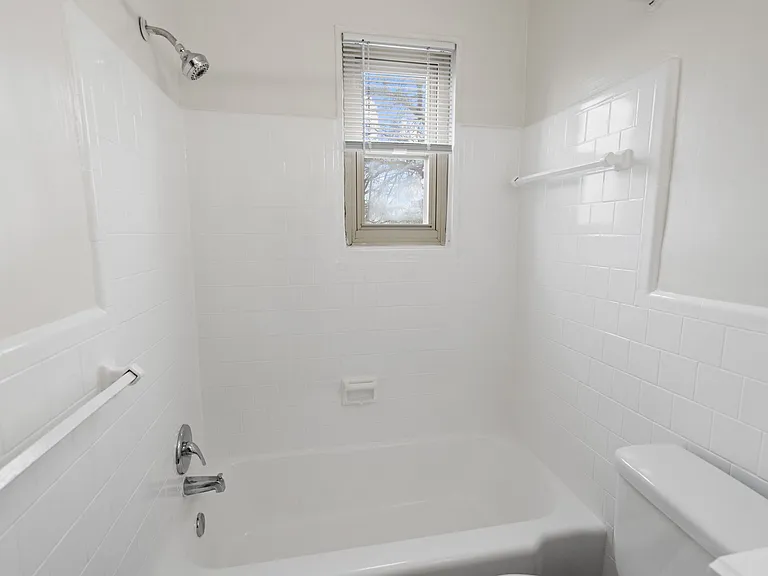 1814-1816 THE ASHTON — Photo 68