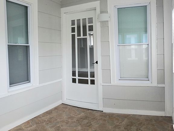 5th image of 1127 Drackert St