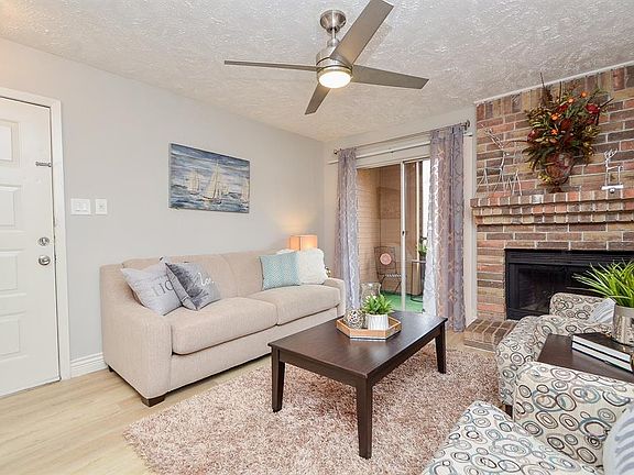 5th image of 10555 Turtlewood Ct Unit 1309