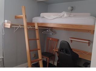 80 Maple St #B, Norwich, CT 06360