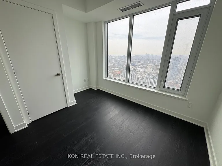 11 Yorkville Ave #4001 — Photo 16
