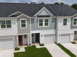 495 Colchester Ct, Moncks Corner, SC 29461