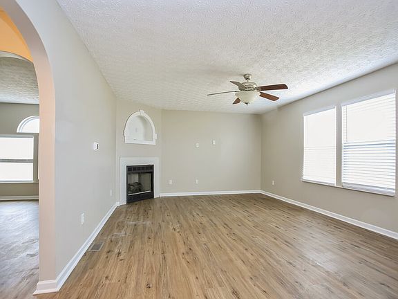 5th image of 169 Pinecrest Dr