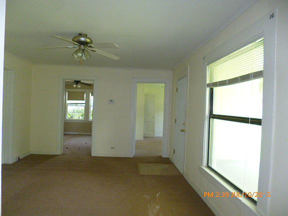 5th image of 1318 Fairview Dr