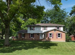 8809 Meadow View Dr, West Chester, OH 45069