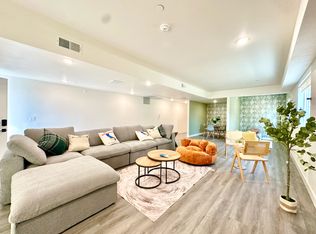 1312 N Mariposa Ave, Los Angeles, CA 90027