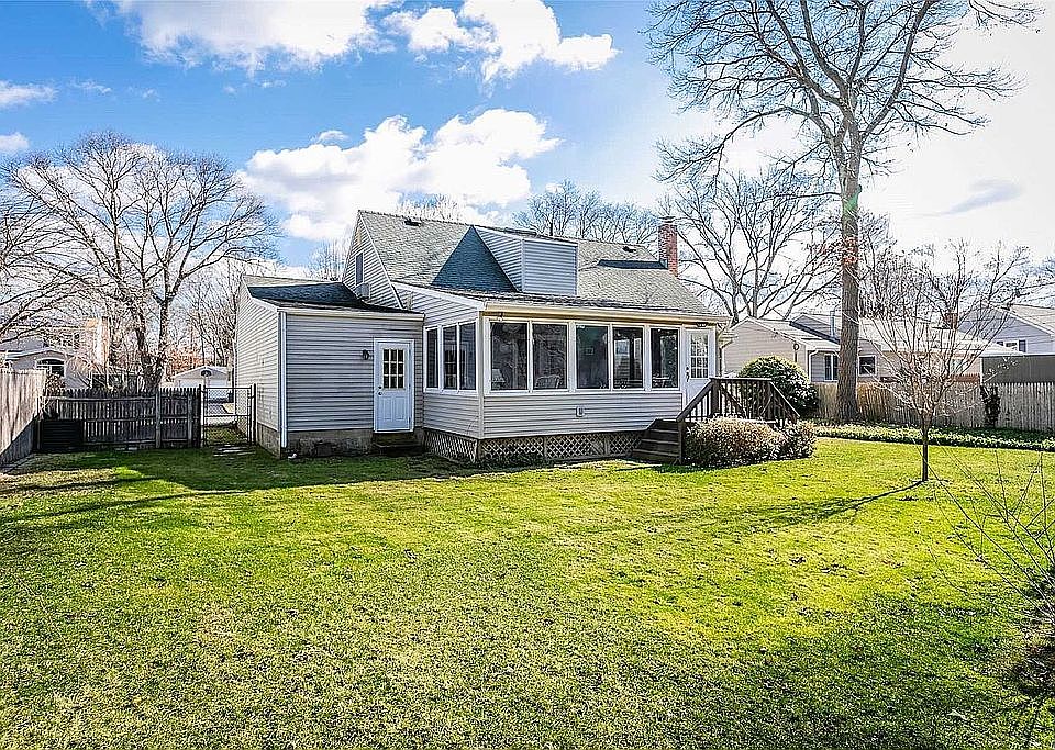 2nd image of 22 Apple Ln