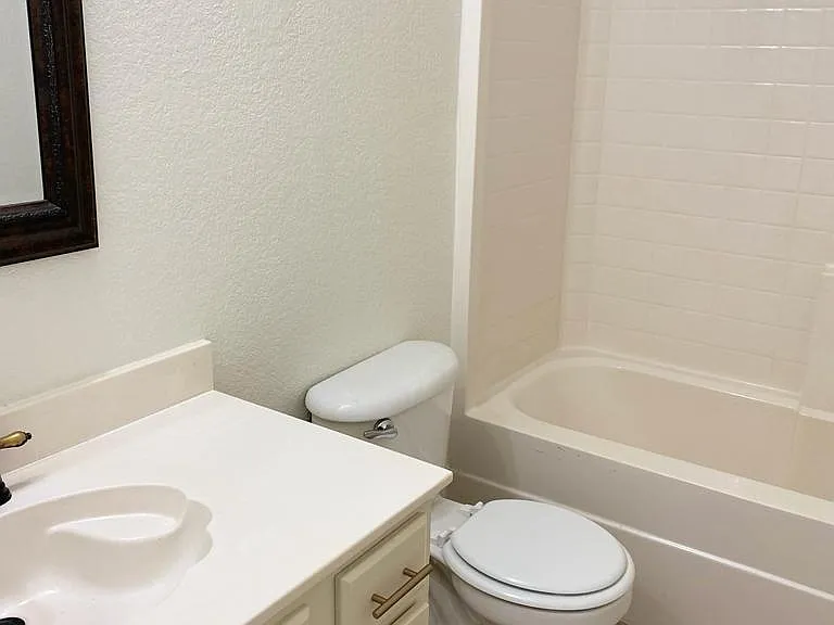 310 Katydid Ct — Photo 5