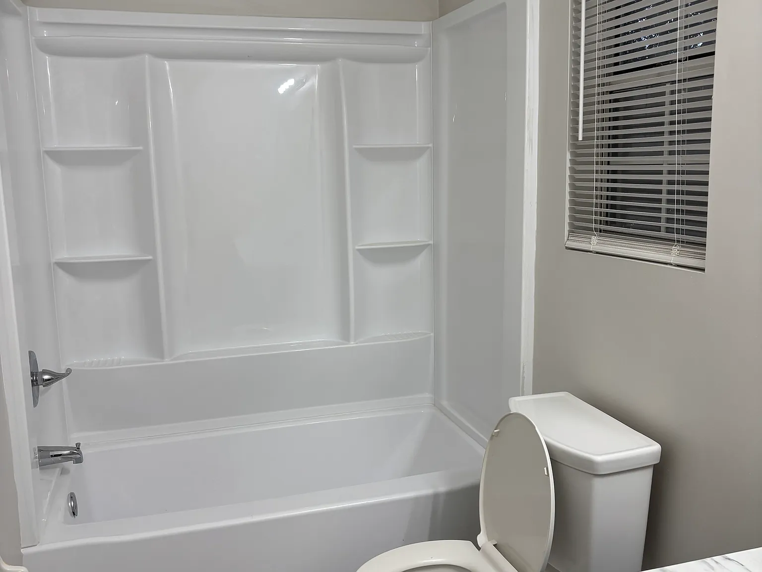 5888 Brookside Dr SE — Photo 3