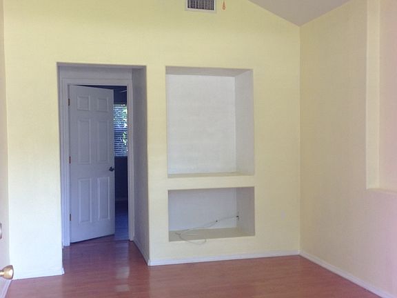 5th image of 2121 Salem Ave N