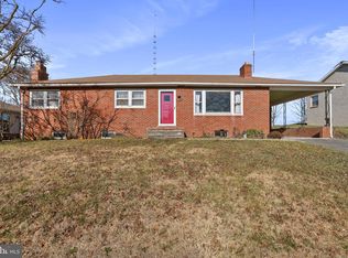 19832 Bennie Dr, Hagerstown, MD 21742