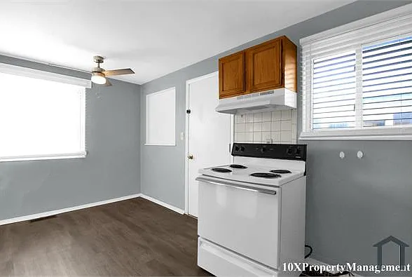 2459 Hiawatha St — Photo 11