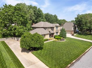 12000 Windsor Dr, Leawood, KS 66209