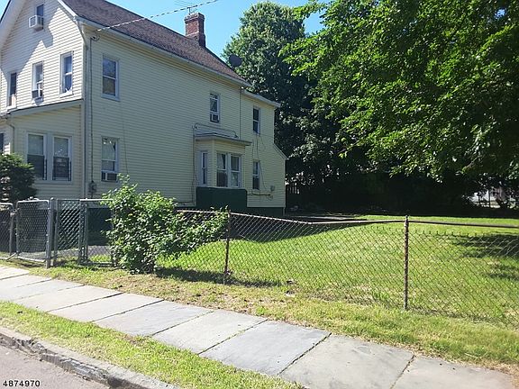 4th image of 21 Essex St