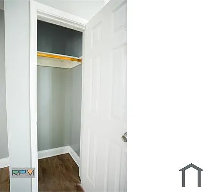 3 bed, $1,900 — Photo 2