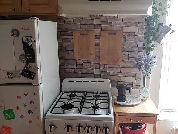 4th image of 111 Macdougal St APT 17
