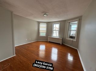 68 Quincy St #2B, Passaic, NJ 07055