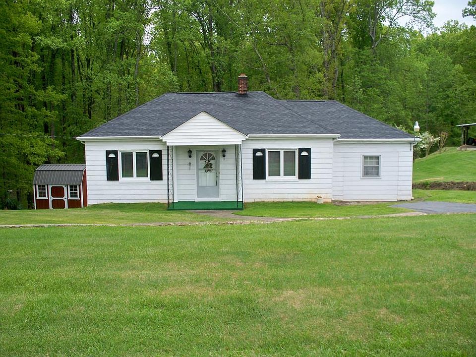 1st image of 6 Woodlawn Ave