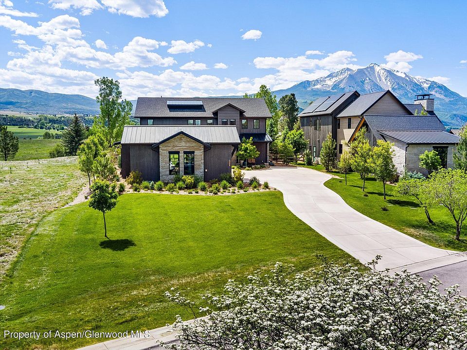 1st image of 234 Crystal Canyon Dr