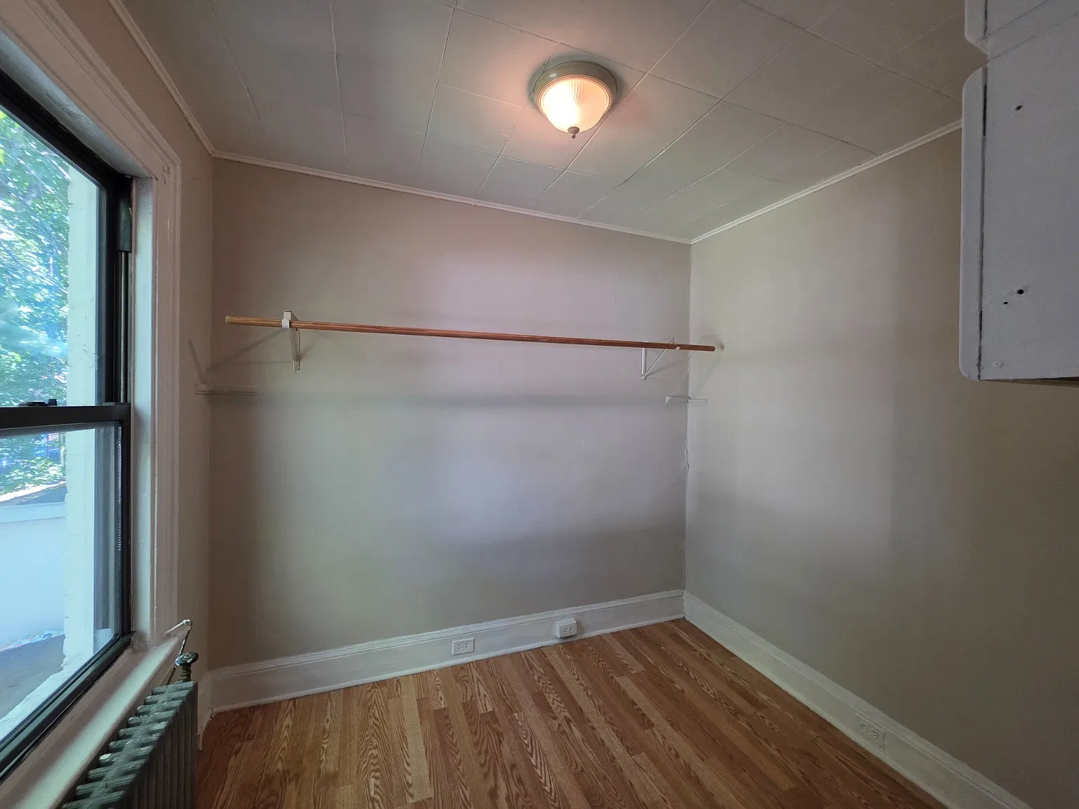 3 bed, $1,950 — Photo 4